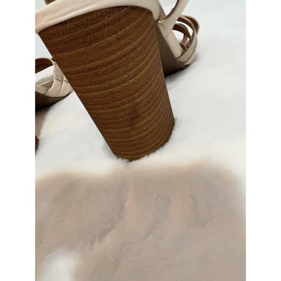 Torrid Strappy Block Heel Sandals Beige 11W - Picture 4 of 7